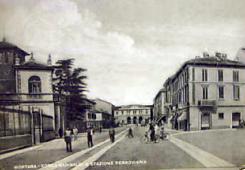 Corso Garibaldi 1950 stazione FFSS.jpg