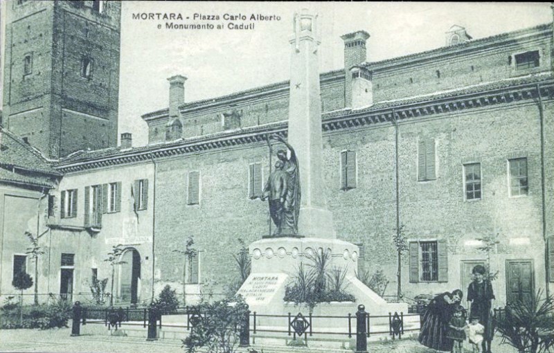 Piazza Carlo Alberto 1931.jpg