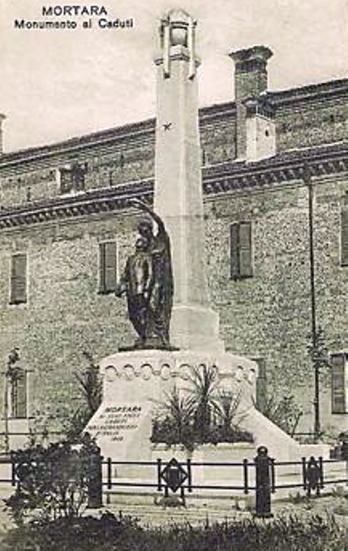 Piazza Carlo Alberto 1932.jpg