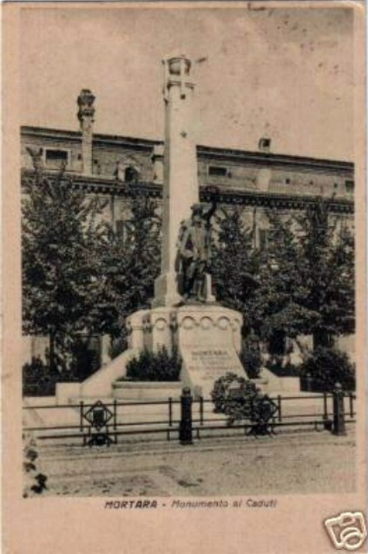 Piazza Carlo Alberto 1957.jpg