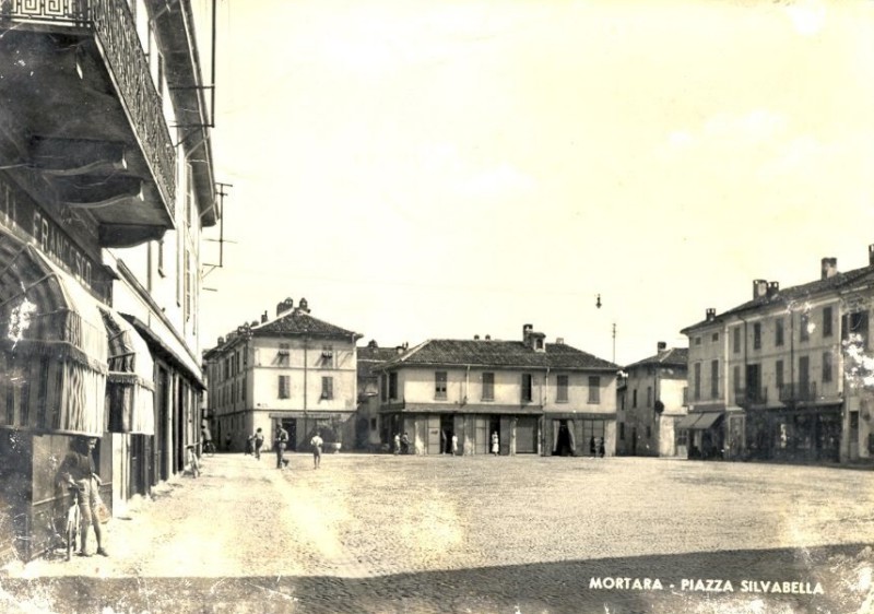 Piazza Silvabella 1946.jpg
