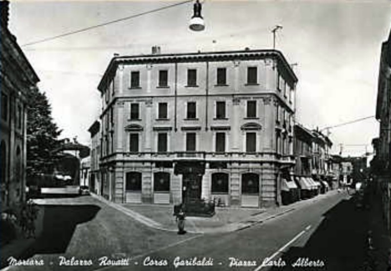 Piazza Urbano II 1957.jpg