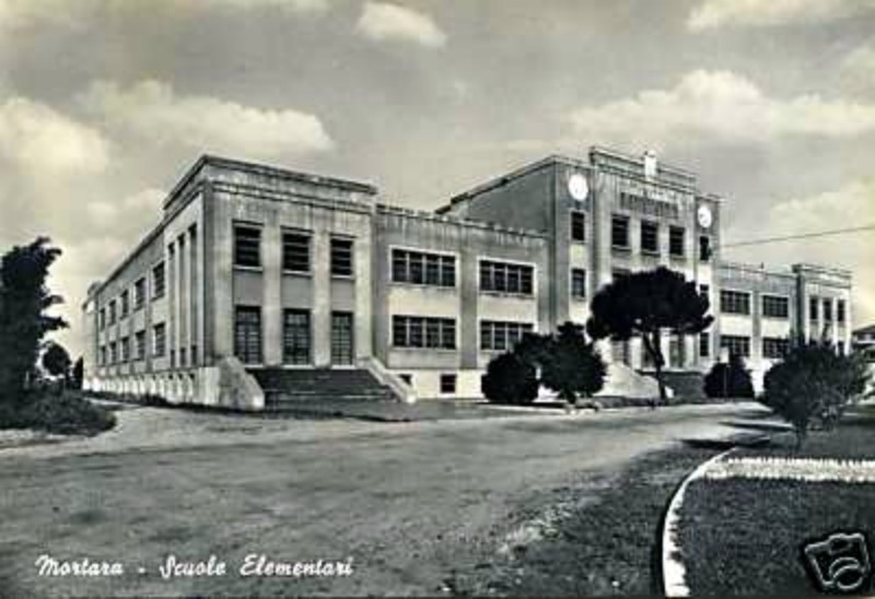 Scuole elementari 1960.jpg