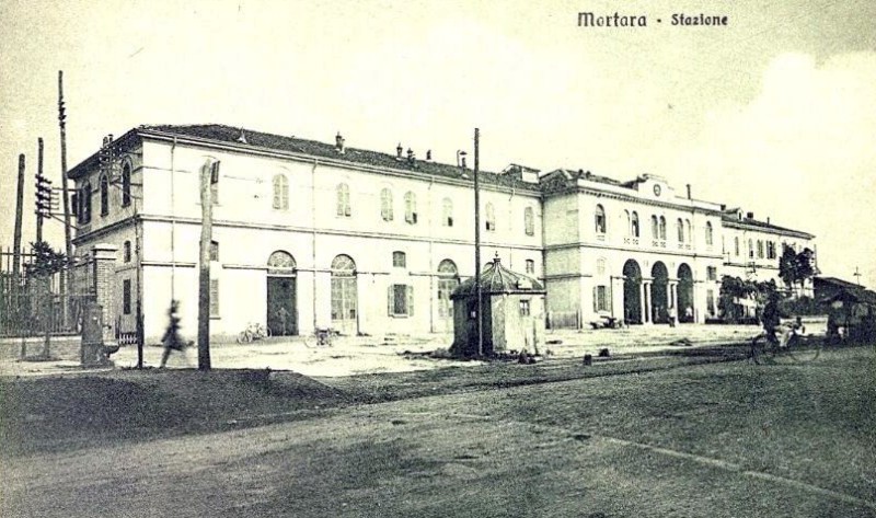 Stazione FFSS 1925a.jpg