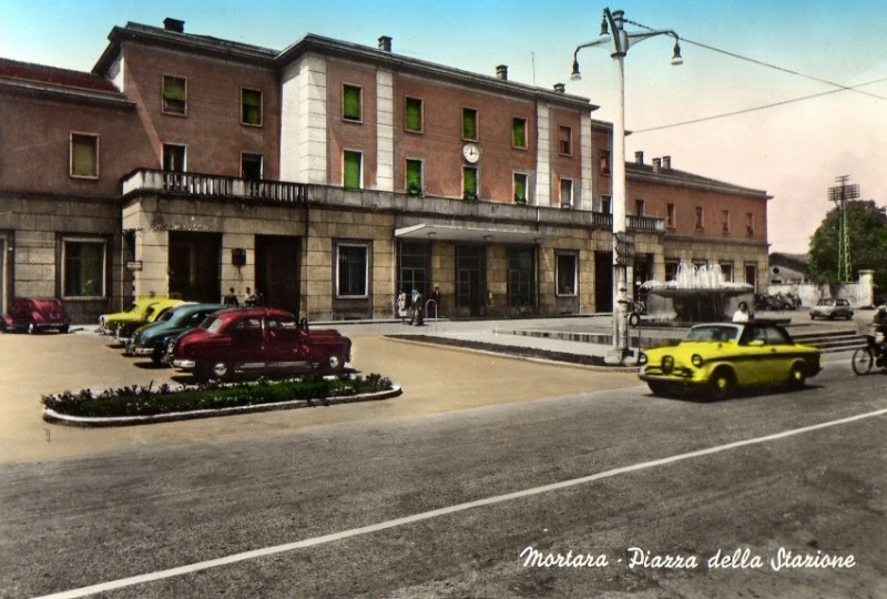 Stazione FFSS 1956 a.jpg