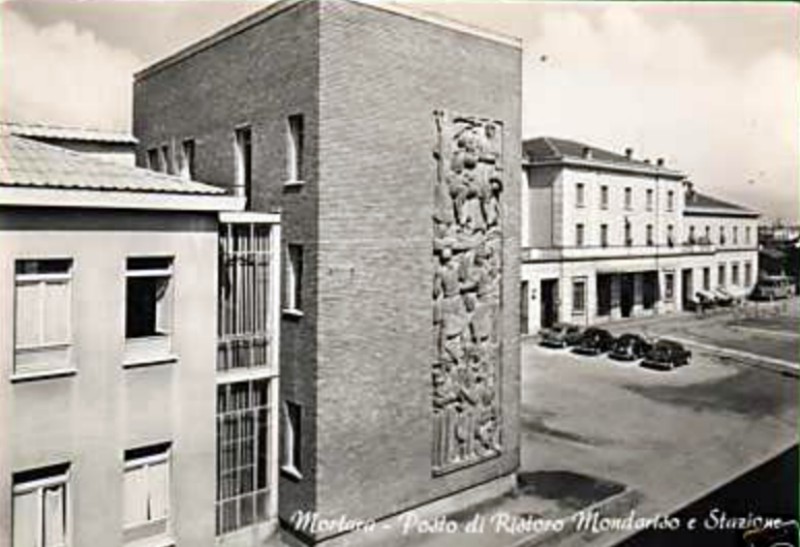 Stazione FFSS 1957 e Ente Risi.jpg