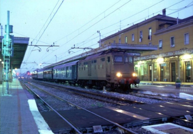 Stazione interna 1995.jpg