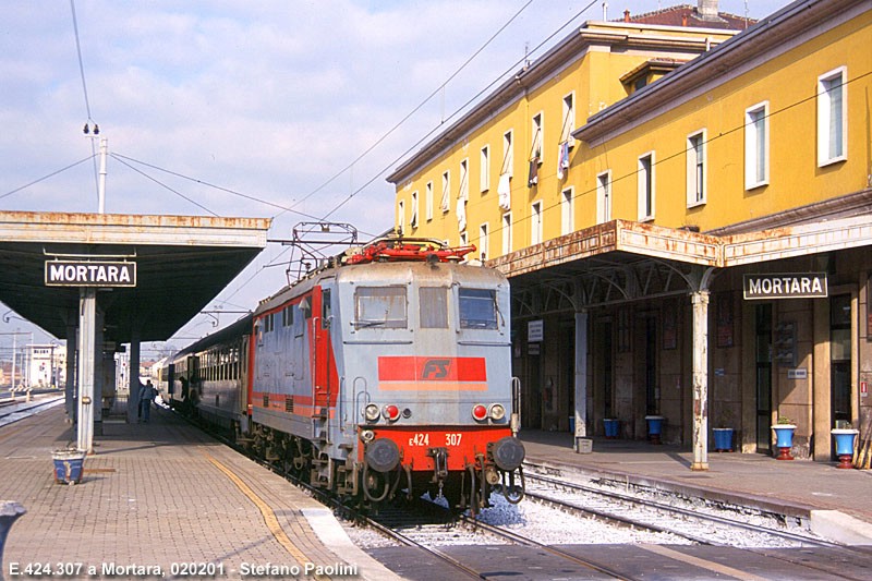 Stazione interna 2001.jpg