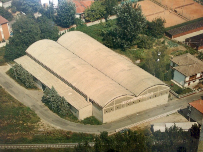 Veduta 1972 Ferroedile Bertani e Casa Pero.jpg