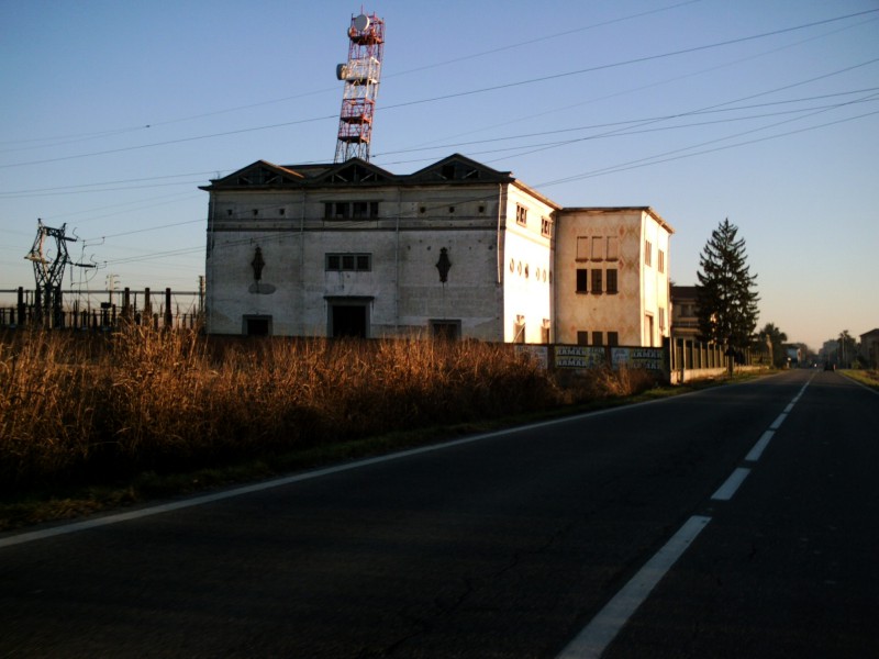 Via Grocco Centrale ENEL 2007.JPG