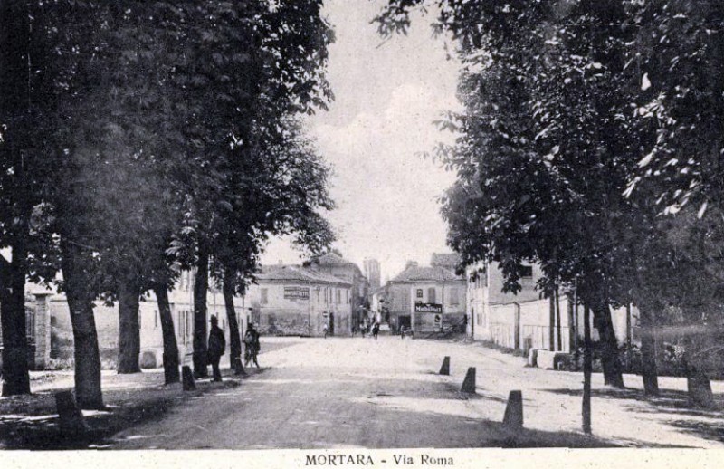 Via Roma 1925.jpg