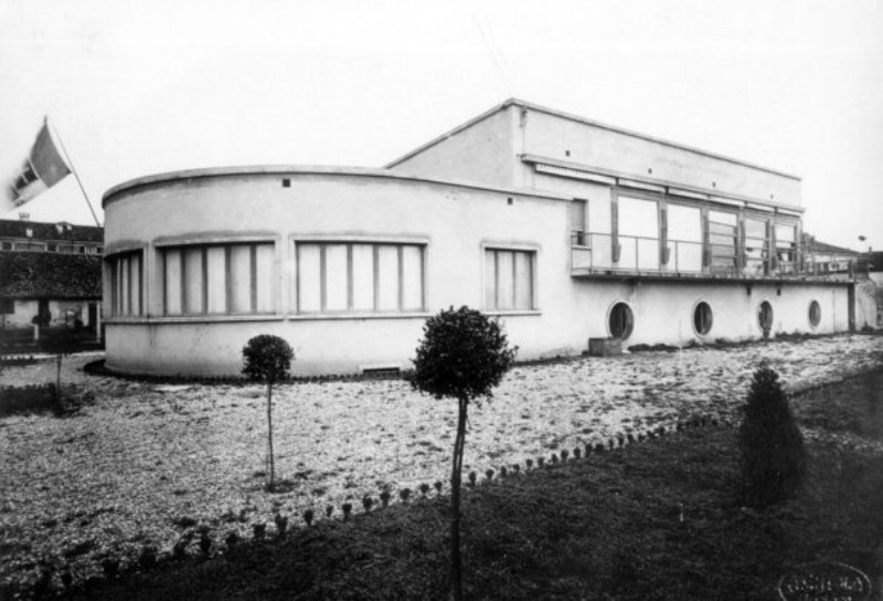 Via Vittorio Veneto 1939 Asilo.jpg