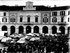 Municipio 1942 il mercato.JPG